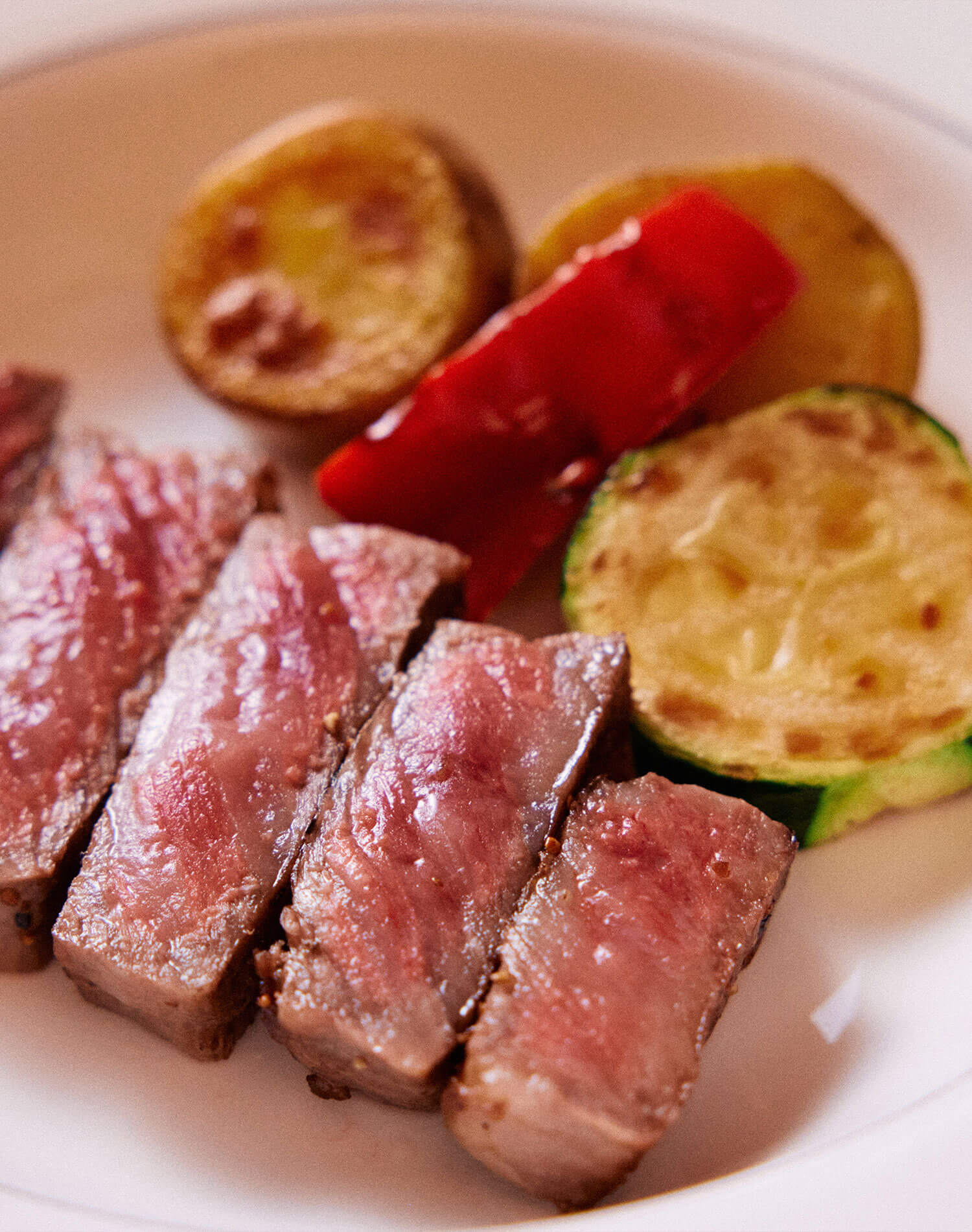 熊野牛のサーロインステーキ。