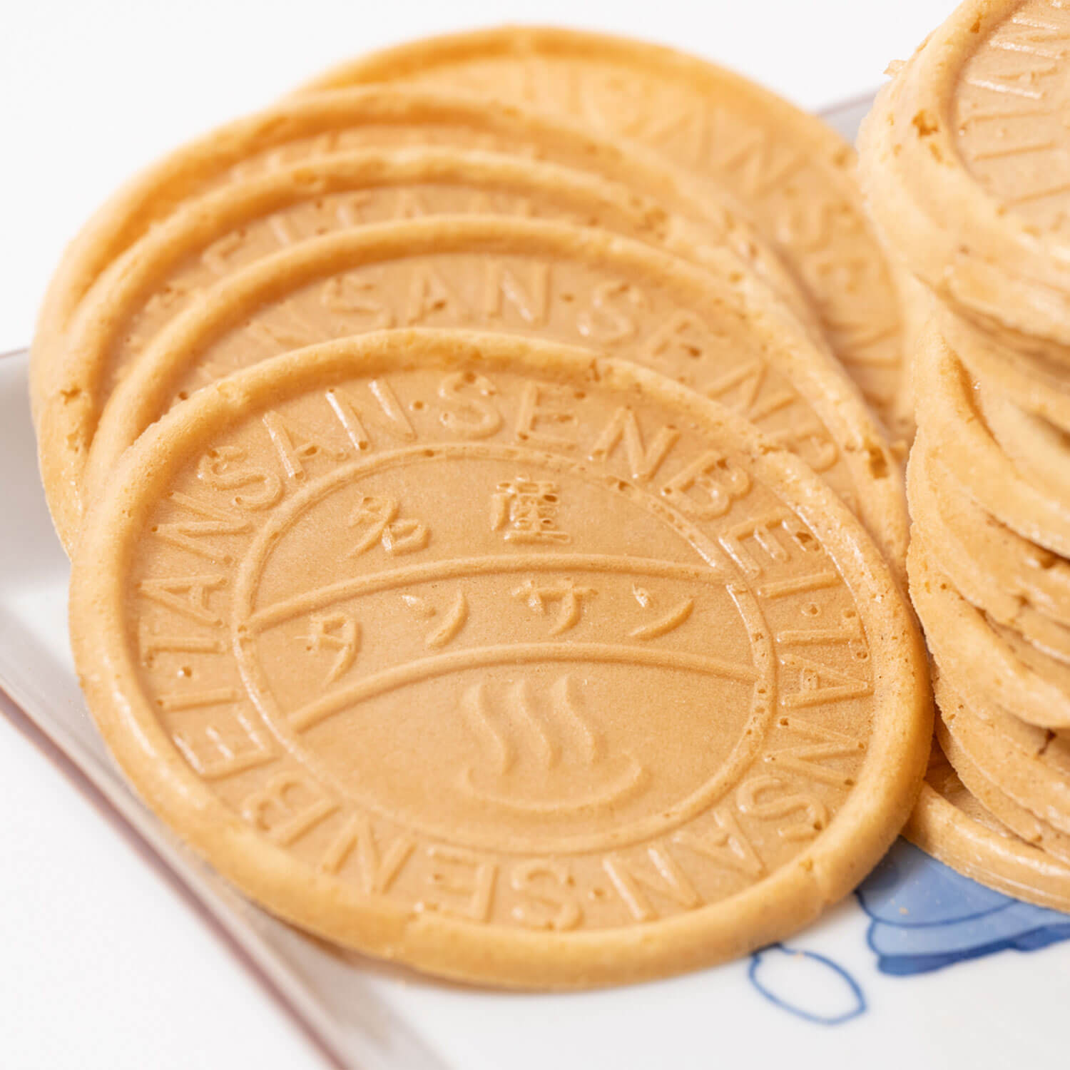 有馬温泉名物 湯の花堂本舗〈炭酸せんべい〉