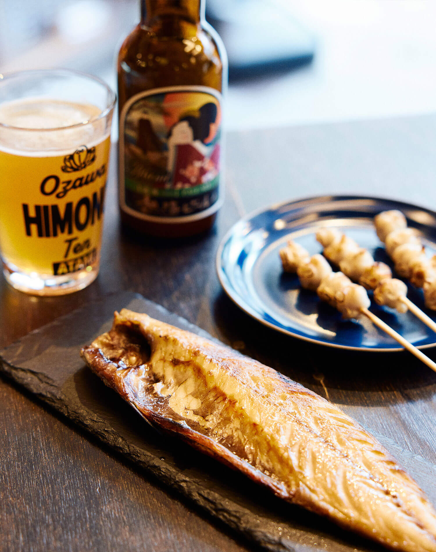 いかの口の＜めぼう＞と＜さばの白干＞、富士箱根の天然水から製造した＜熱海ビール＞